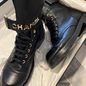 39.5 Chanel riding boots. Worn twice and in great shape. Paid $1900 at Chanel
